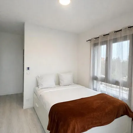 Maison Avec Jardin Proche Paris Cachan