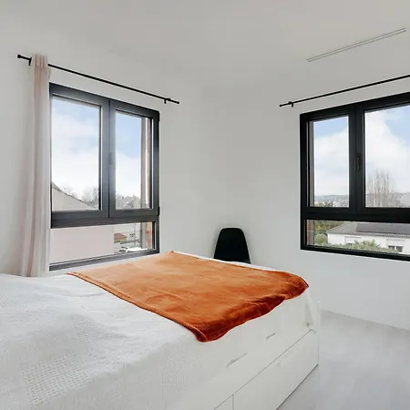 Apartman Maison 5 Et Dependance T2 - Avec Jardin - Proche Paris